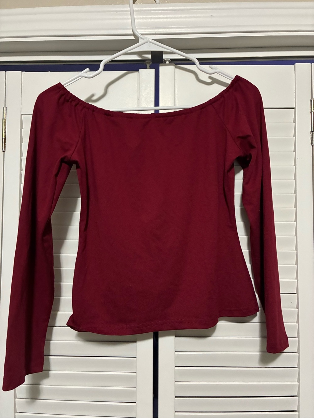 Off-Shoulder Top - Picture 2 of 3